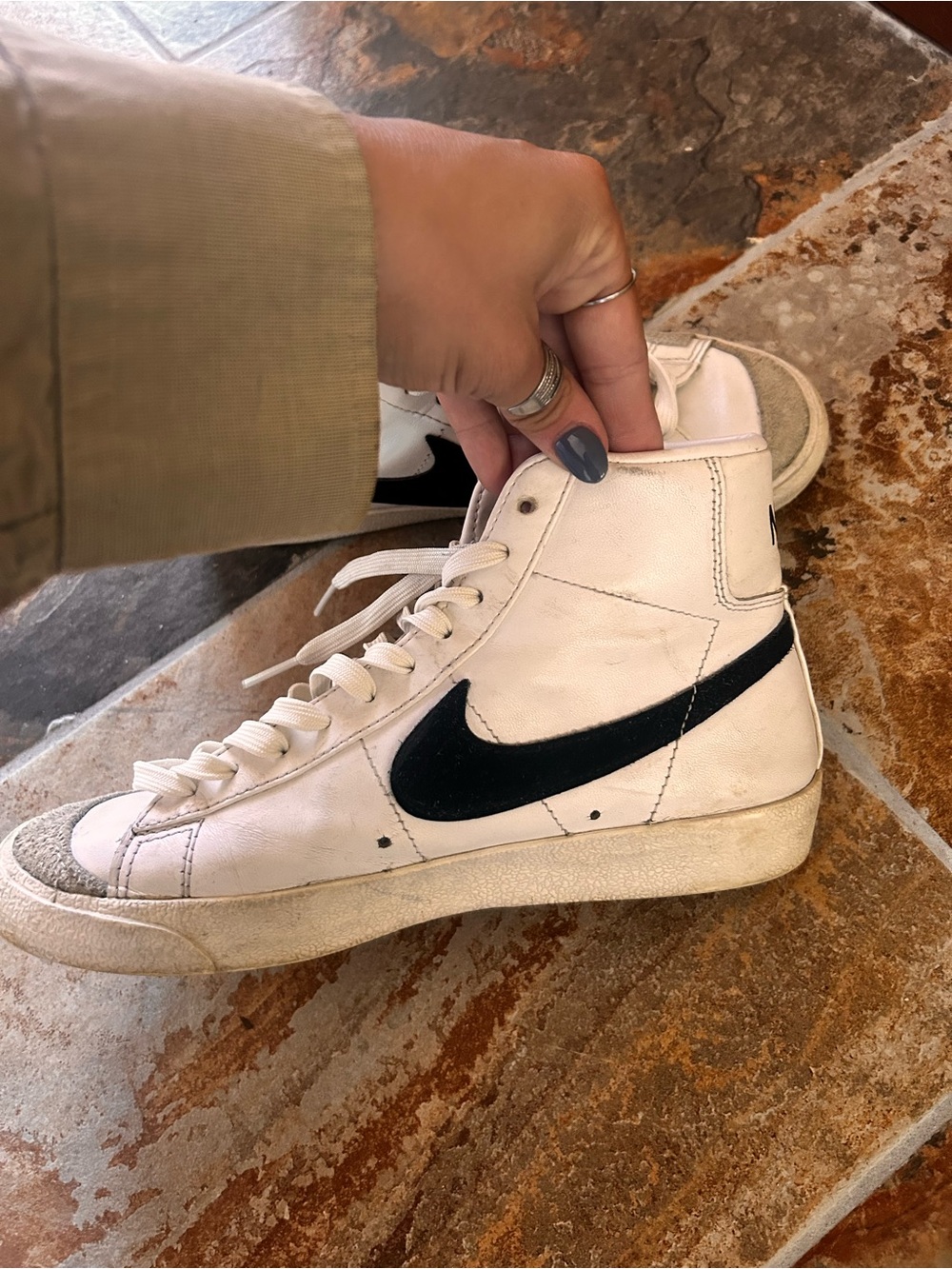 Nike Blazer Mid ‘77 White Black Leather High Top Sneakers Women’s Size 8 - Picture 9 of 9